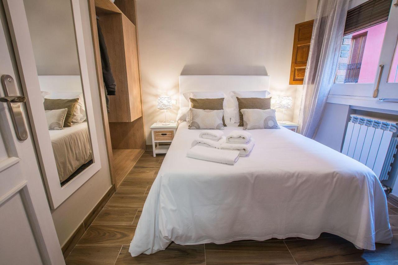 גרנדה Ibericabeds Plaza Nueva Suite 21 מראה חיצוני תמונה